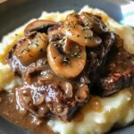 slow cooker smothered steak